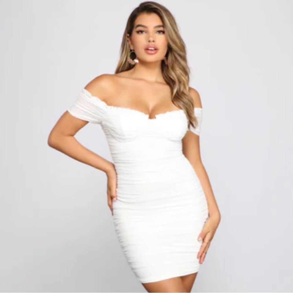 NWT white Windsor dress